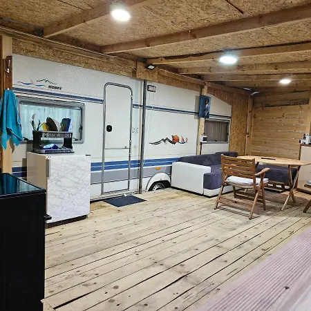 каравана игланд Campsite
